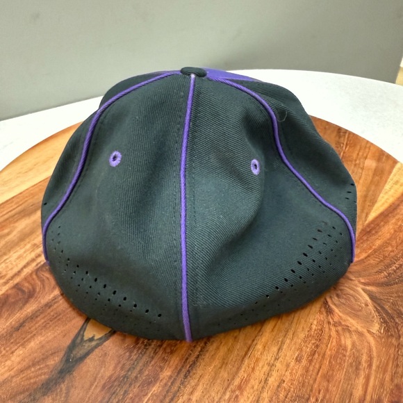 Nike WNBA -Golden State Purple and Black Men's Cap size 71/4 or 58cm - Picture 3 of 7
